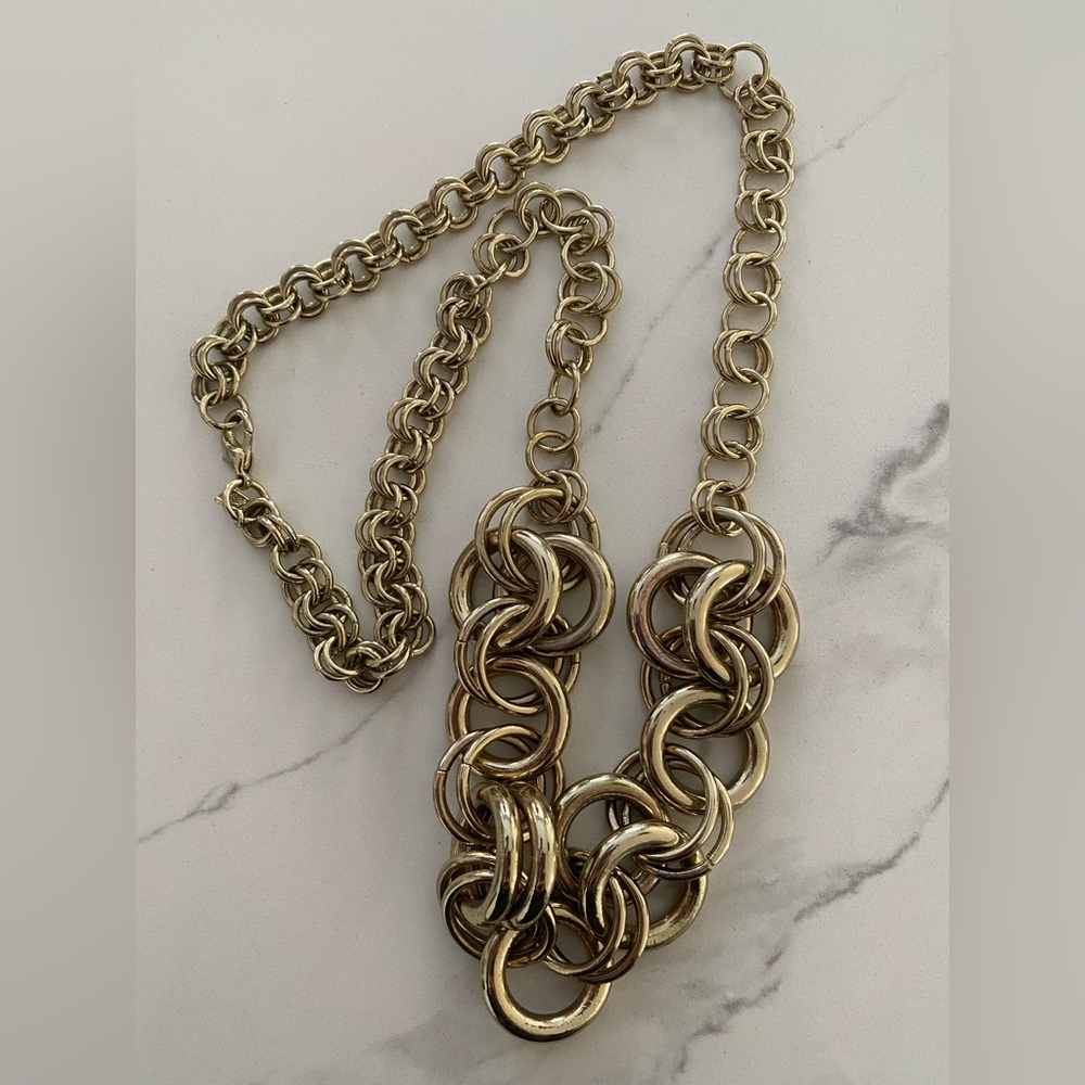 Banana republic chunky gold necklace